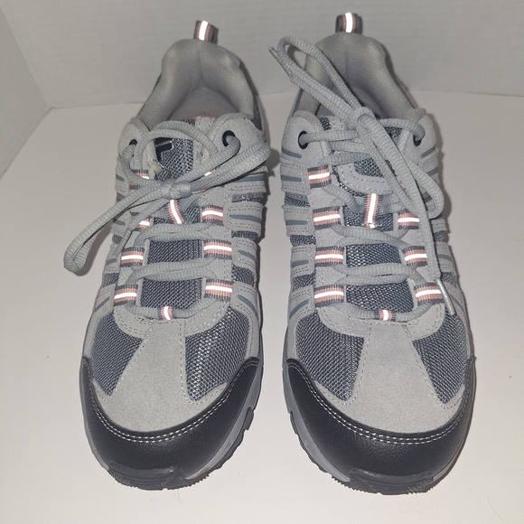 Fila Gray and Black Women's Athletic Shoes - Picture 2 of 9